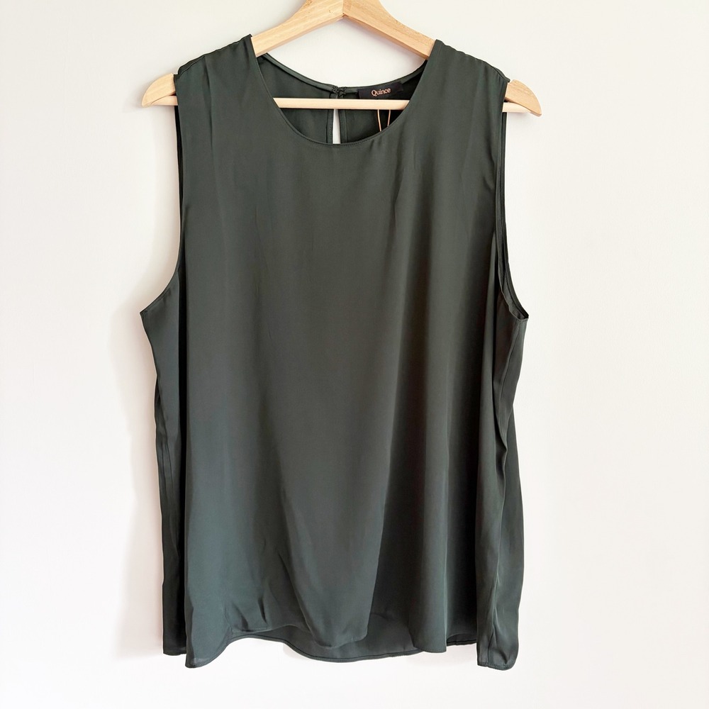 Quince Stretch Silk Shell Tank Size XL Forest Green Washable Keyhole NWT